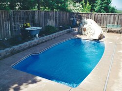 <div class='closebutton' onclick='return hs.close(this)' title='Close'></div><div class='firstH'><img src='images/logo-white-small.png'></div><h1>Classic Fiberglass Pool</h1><p>Classic - Clearwater Fiberglass Pool #003 by Stoker Pools</p><div class='getSocial'><h1>Share</h1><p class='photoBy'>Photo by Stoker Pools</p><iframe src='http://www.facebook.com/plugins/like.php?href=http%3A%2F%2Fstokerpools.com&send=false&layout=button_count&width=100&show_faces=false&action=like&colorscheme=light&font&height=21' scrolling='no' frameborder='0' style='border:none; overflow:hidden; width:100px; height:21px;' allowTransparency='true'></iframe><br><a href='http://pinterest.com/pin/create/button/?url=http%3A%2F%2Fwww.stokerpools.com&media=http%3A%2F%2Fwww.stokerpools.com%2Fimages%2Fgalleries%2Fconcrete%2Fwm%2Fconcrete-pool-by-stoker-pools-001.jpg&description=Pools' data-pin-do='buttonPin' data-pin-config=\'above\'><img src='http://assets.pinterest.com/images/pidgets/pin_it_button.png' /></a><br></div>