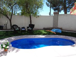 <div class='closebutton' onclick='return hs.close(this)' title='Close'></div><div class='firstH'><img src='images/logo-white-small.png'></div><h1>Kidney Fiberglass Pool</h1><p>Kidney - Maui Fiberglass Pool #003 by Stoker Pools</p><div class='getSocial'><h1>Share</h1><p class='photoBy'>Photo by Stoker Pools</p><iframe src='http://www.facebook.com/plugins/like.php?href=http%3A%2F%2Fstokerpools.com&send=false&layout=button_count&width=100&show_faces=false&action=like&colorscheme=light&font&height=21' scrolling='no' frameborder='0' style='border:none; overflow:hidden; width:100px; height:21px;' allowTransparency='true'></iframe><br><a href='http://pinterest.com/pin/create/button/?url=http%3A%2F%2Fwww.stokerpools.com&media=http%3A%2F%2Fwww.stokerpools.com%2Fimages%2Fgalleries%2Fconcrete%2Fwm%2Fconcrete-pool-by-stoker-pools-001.jpg&description=Pools' data-pin-do='buttonPin' data-pin-config=\'above\'><img src='http://assets.pinterest.com/images/pidgets/pin_it_button.png' /></a><br></div>